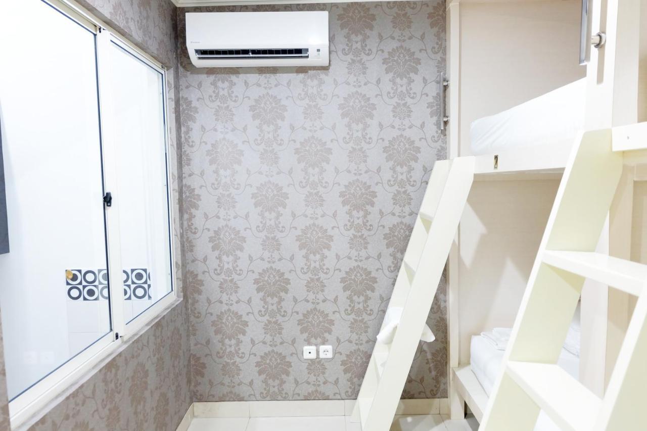 Homiestay Jakarta Exterior photo
