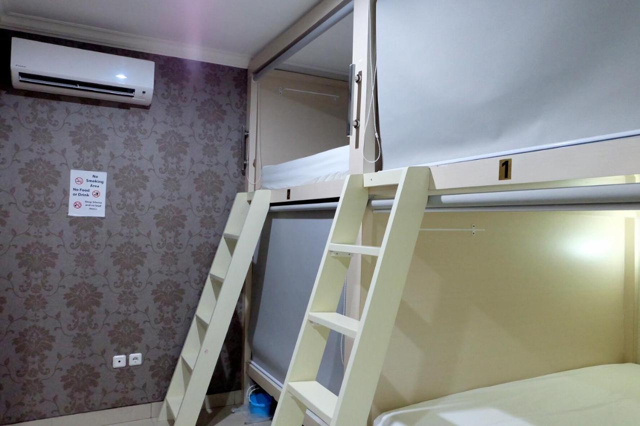 Homiestay Jakarta Exterior photo